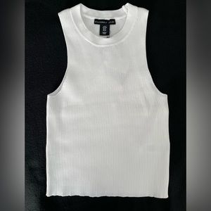 NWT Sincerely Jules Ripped White Crop Top, Juniors Medium